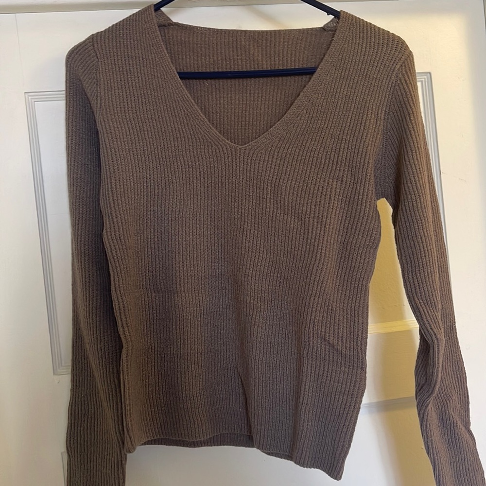 brown knitted sweater
